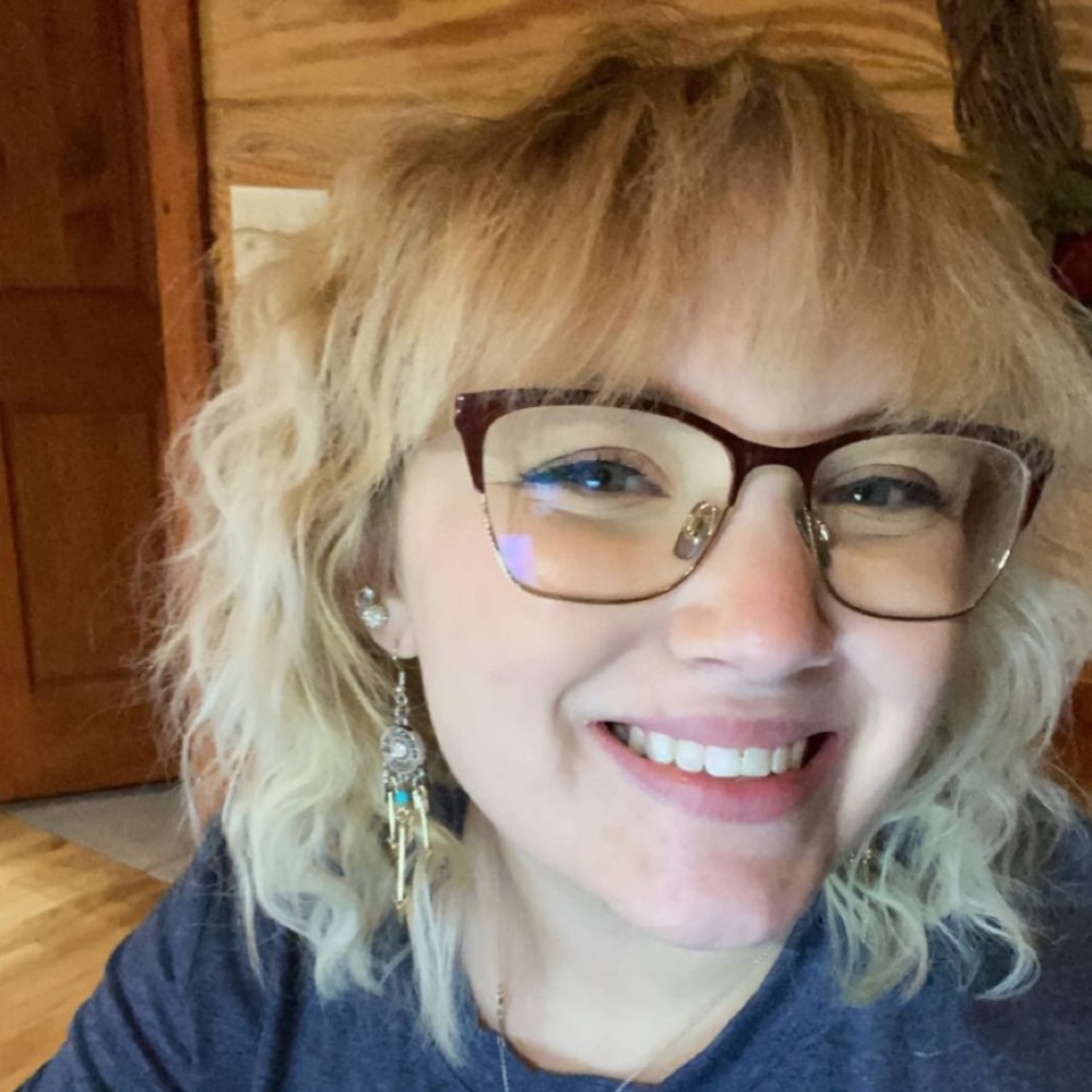 Meet your Posher, Delanie